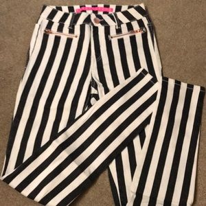 Striped black and white skinny jeans